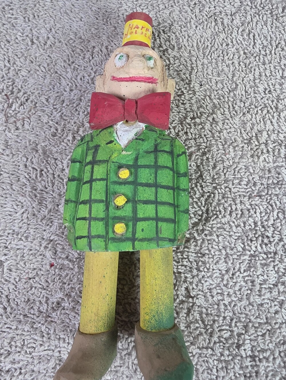Handcrafted Folk Art Green Wooden Figurine Pair with Red Bow Ties - Picture 7 of 16